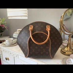 Louis Vuitton eclipse bag